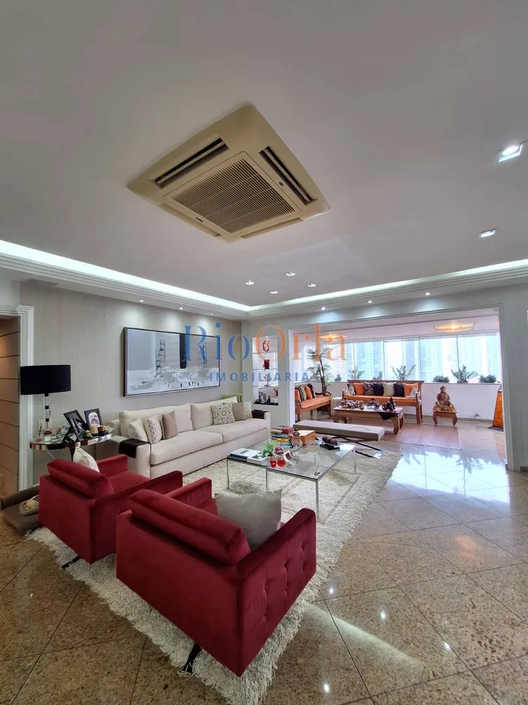 Apartamento, 3 quartos, 230 m² - Foto 2