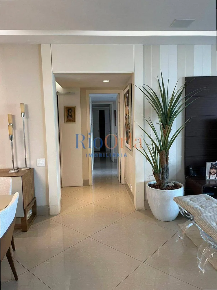 Apartamento, 3 quartos, 221 m² - Foto 10