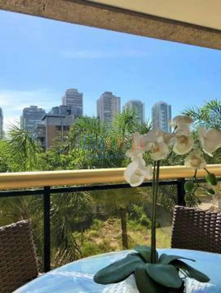 Apartamento, 3 quartos, 130 m² - Foto 1