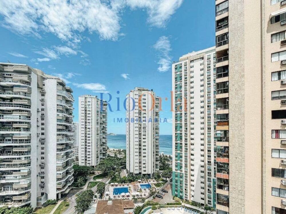 Apartamento à venda com 3 quartos, 147m² - Foto 3