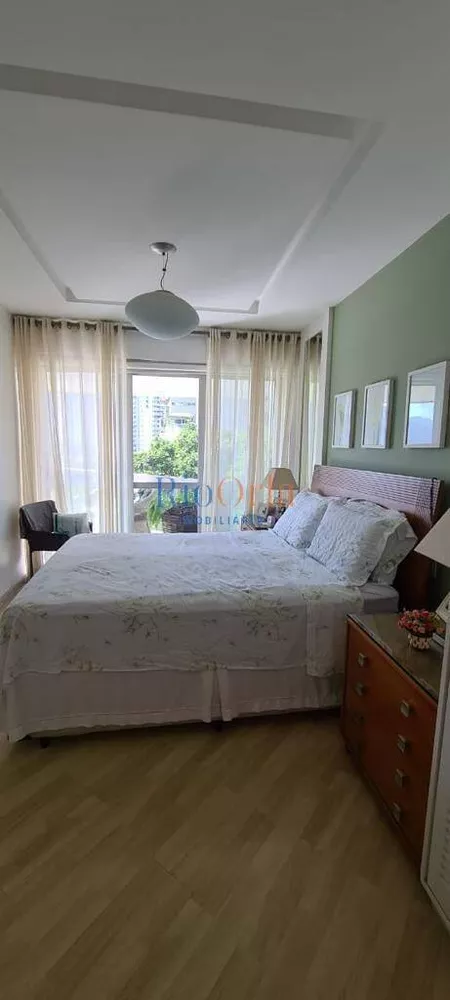 Apartamento à venda com 3 quartos, 230m² - Foto 9