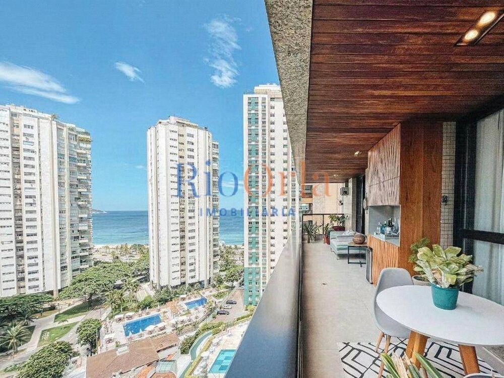 Apartamento à venda com 3 quartos, 148m² - Foto 1