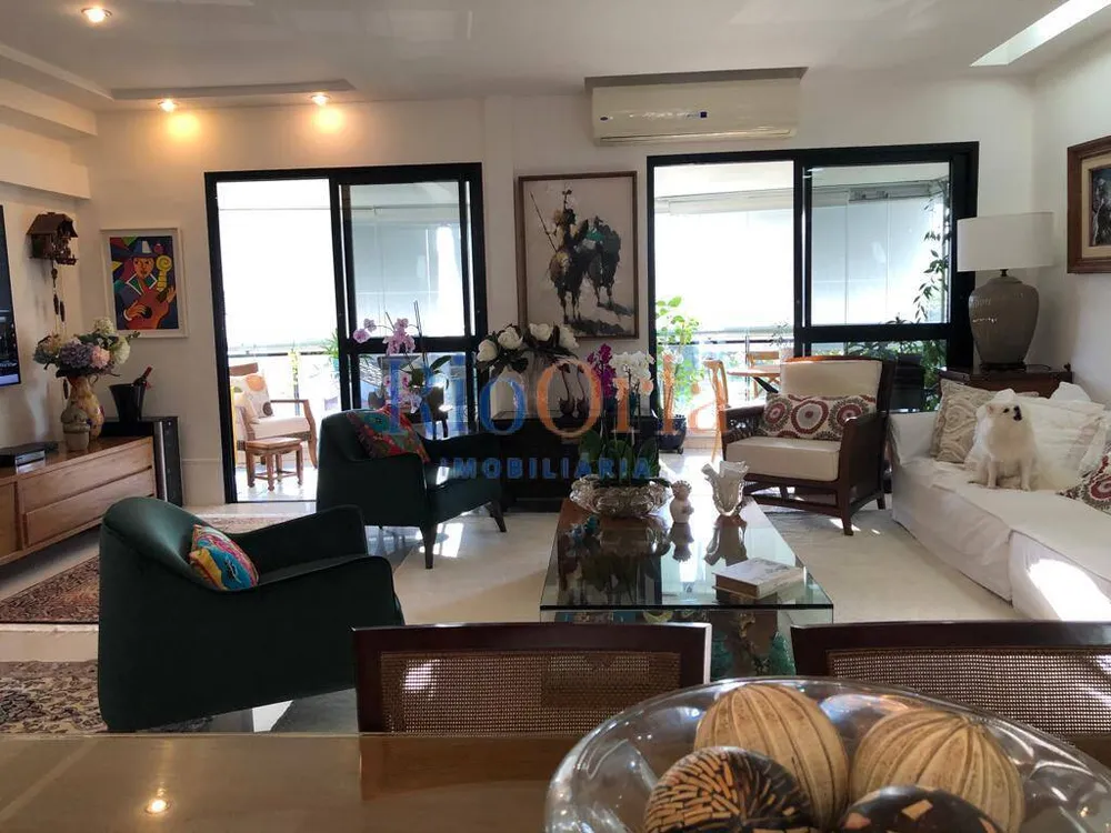 Apartamento, 3 quartos, 130 m² - Foto 1