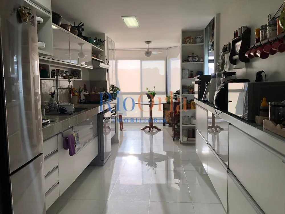 Apartamento, 3 quartos, 130 m² - Foto 2