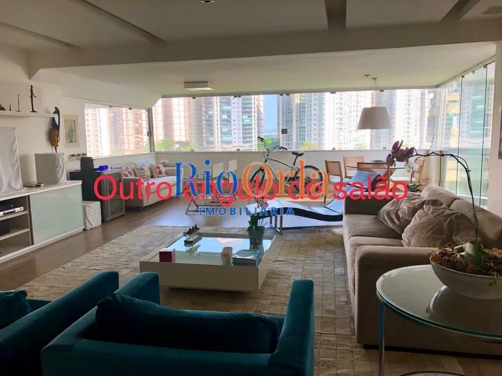 Apartamento, 3 quartos, 220 m² - Foto 1