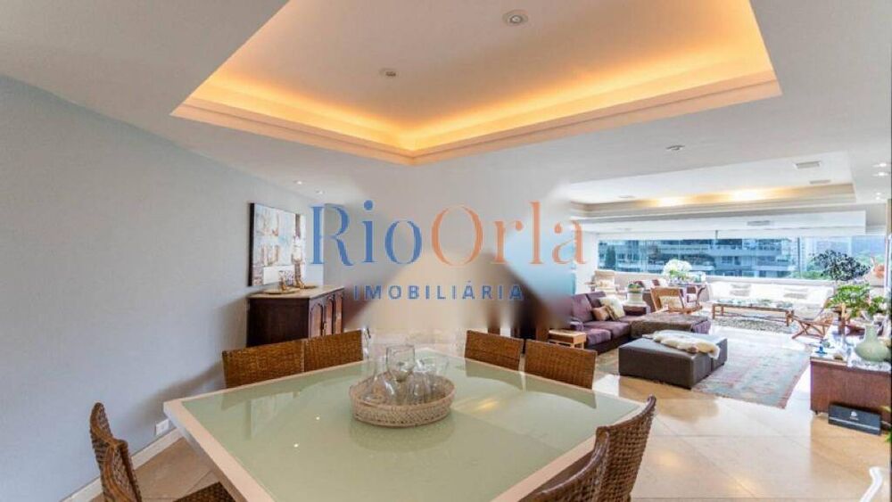 Apartamento, 3 quartos, 230 m² - Foto 1