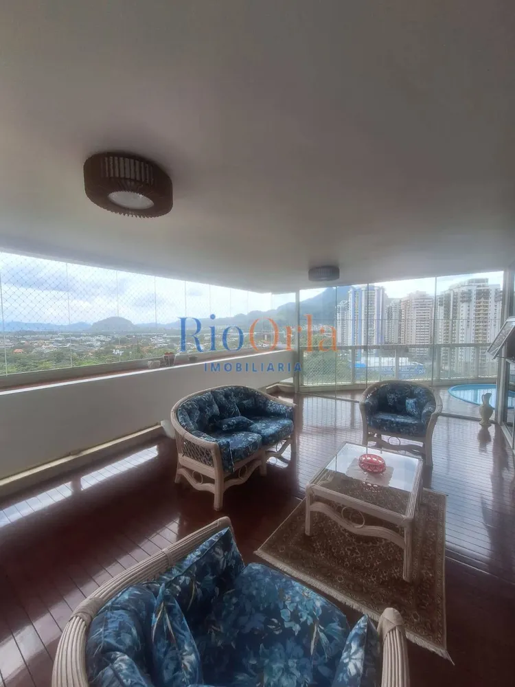 Apartamento, 3 quartos, 220 m² - Foto 1