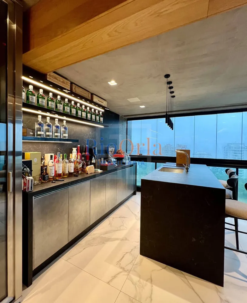 Apartamento, 3 quartos, 204 m² - Foto 2