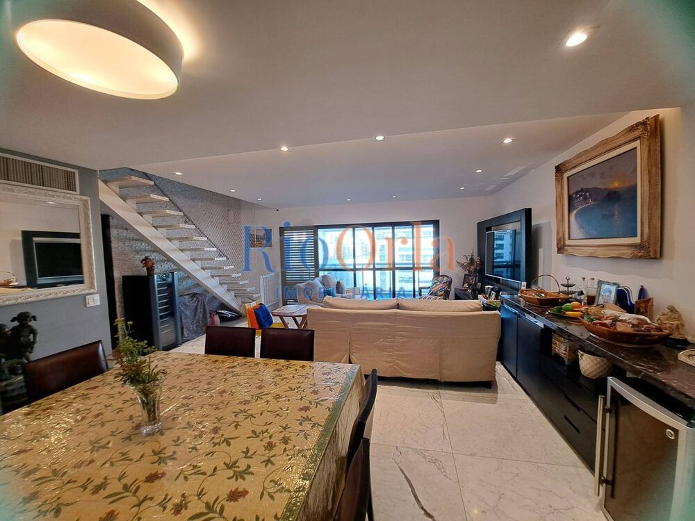 Cobertura, 4 quartos, 326 m² - Foto 2
