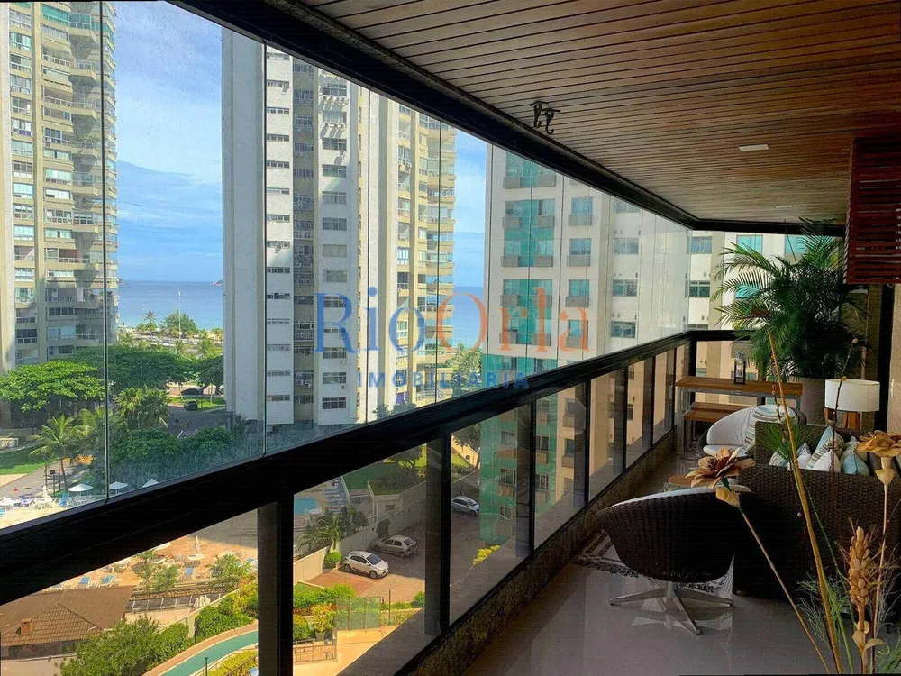 Apartamento, 3 quartos, 156 m² - Foto 1