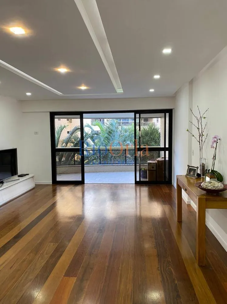 Apartamento, 3 quartos, 150 m² - Foto 1