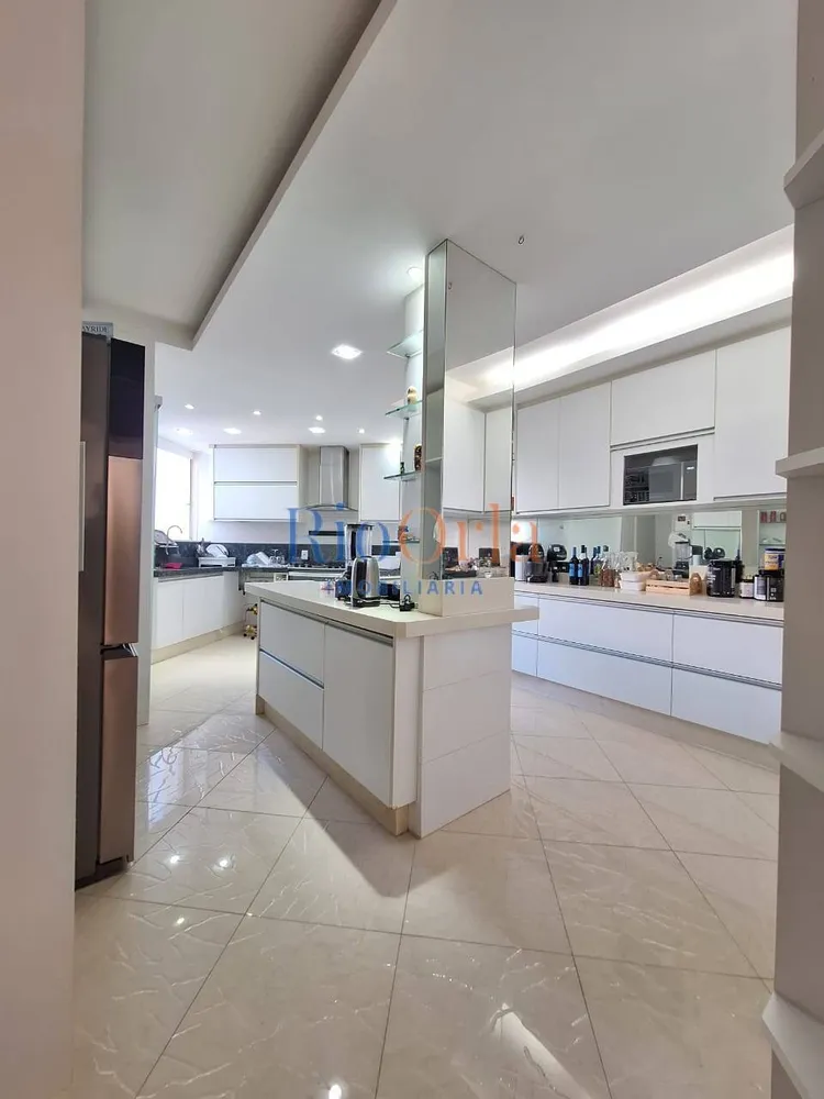 Apartamento, 3 quartos, 200 m² - Foto 22