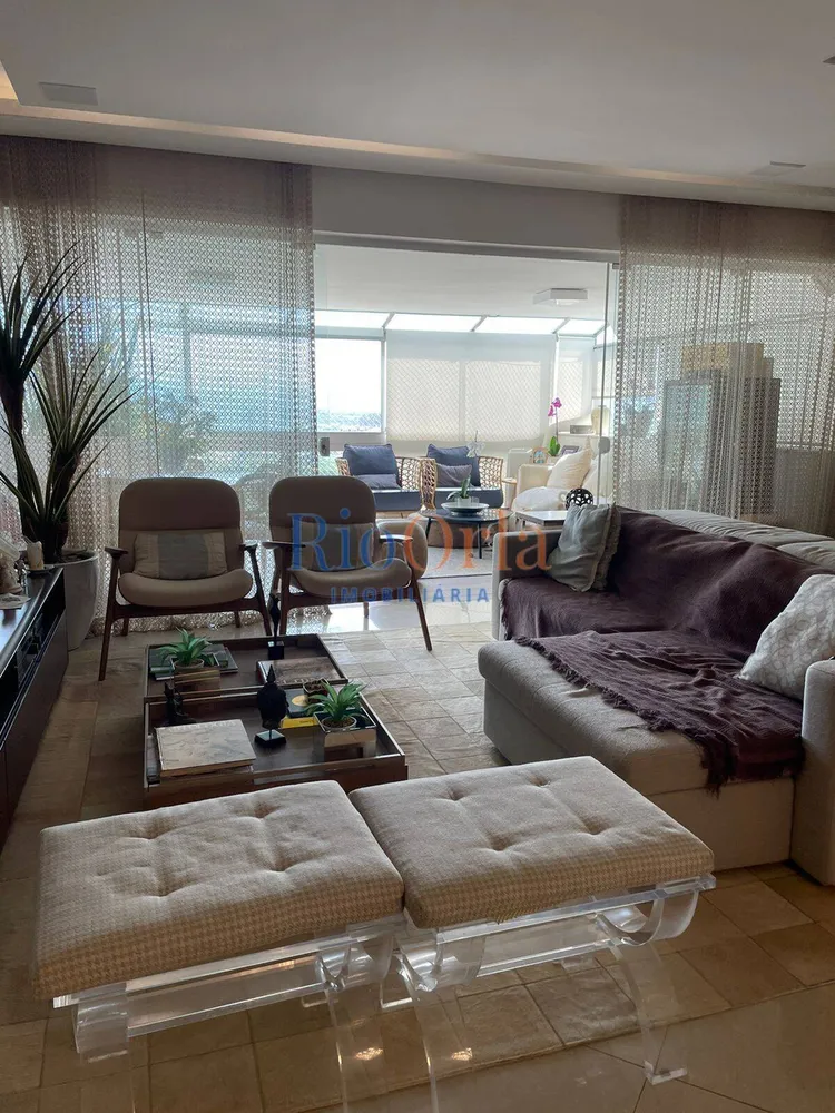 Apartamento, 3 quartos, 220 m² - Foto 3