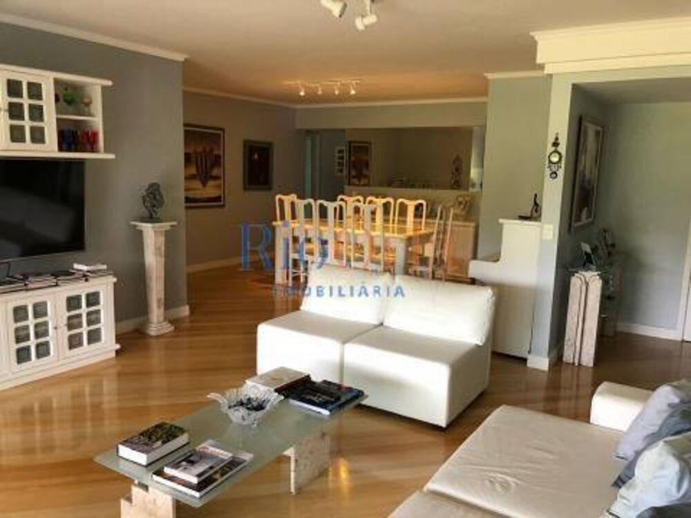 Apartamento à venda com 4 quartos, 246m² - Foto 1