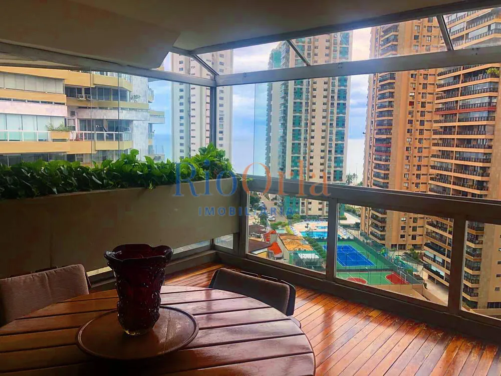 Apartamento, 3 quartos, 220 m² - Foto 2