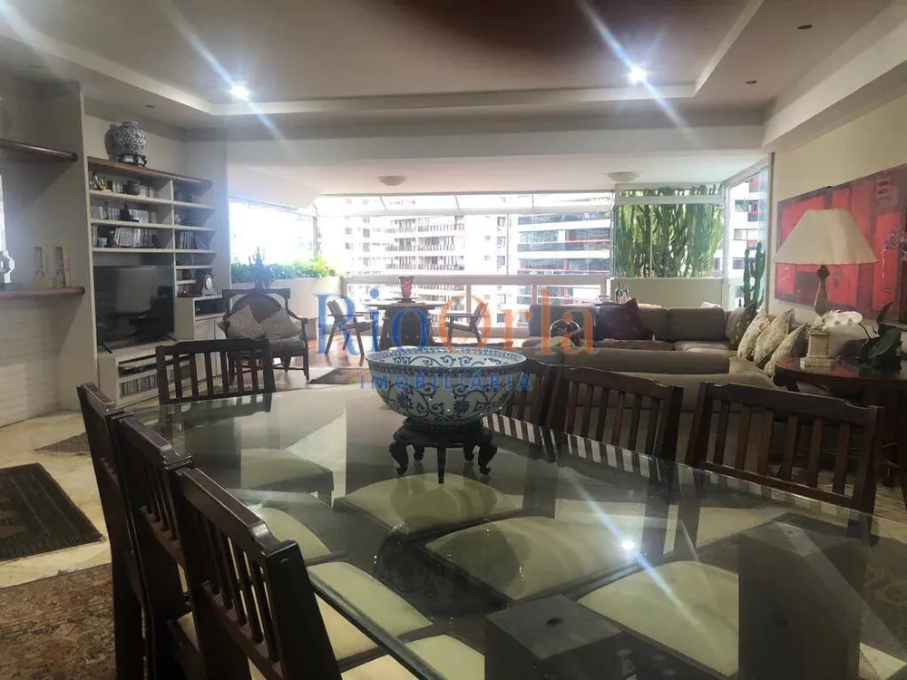 Apartamento, 3 quartos, 220 m² - Foto 9