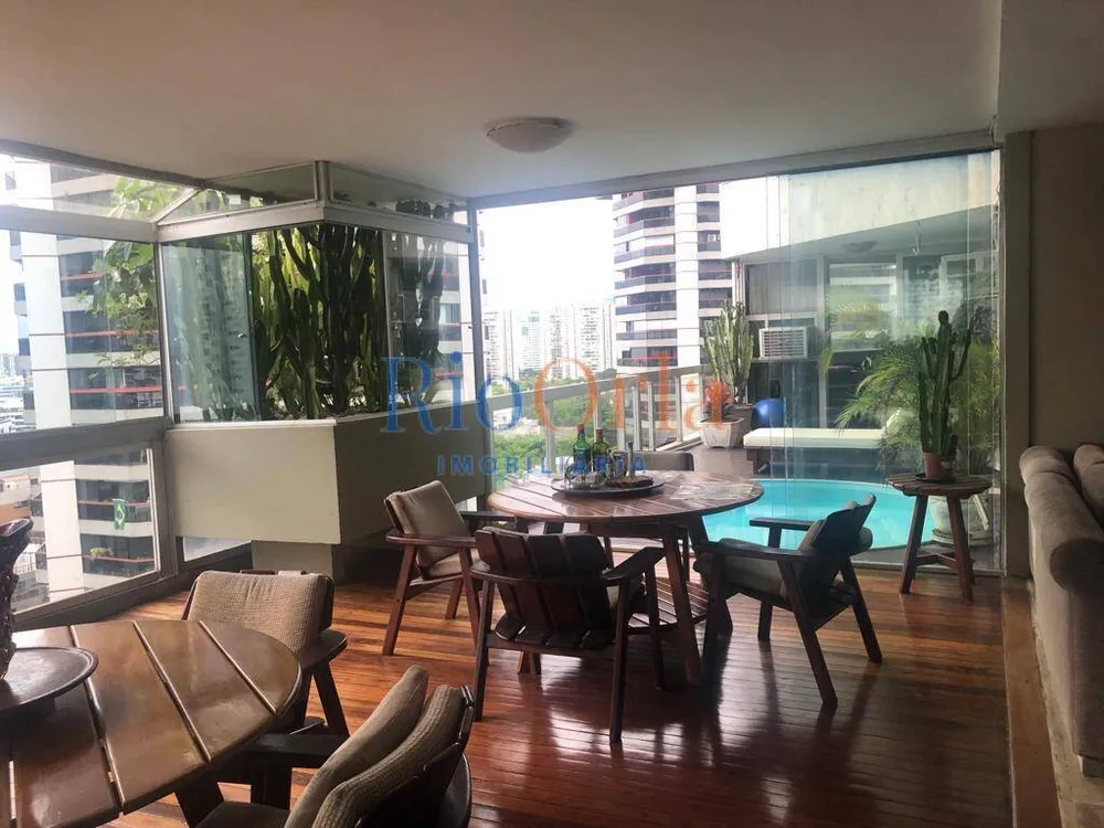 Apartamento, 3 quartos, 220 m² - Foto 4