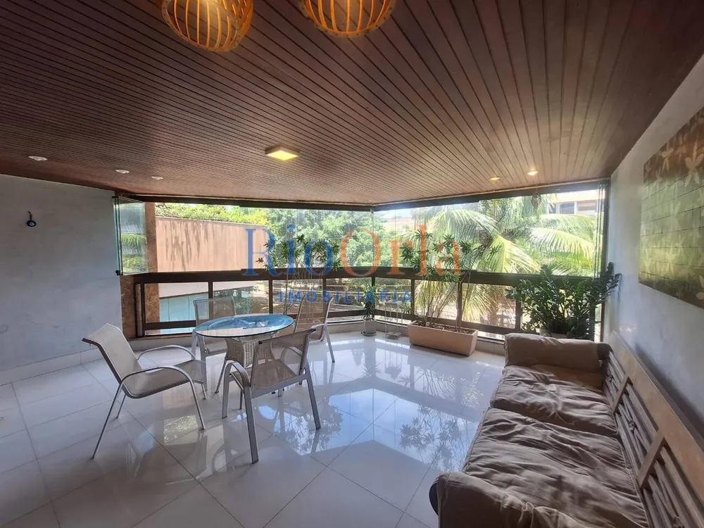 Apartamento, 3 quartos, 187 m² - Foto 2