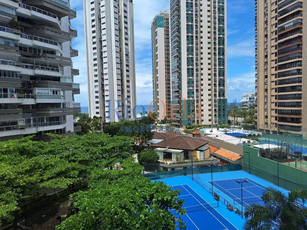 Apartamento, 3 quartos, 220 m² - Foto 2