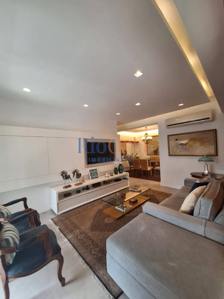 Apartamento, 3 quartos, 130 m² - Foto 2