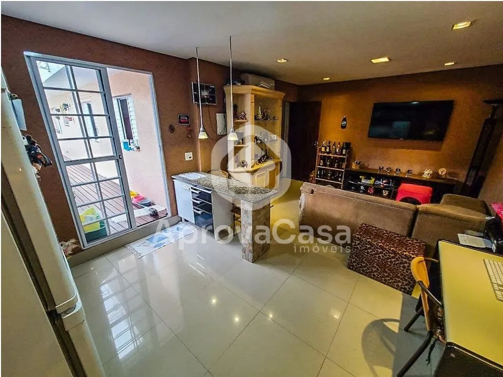 Casa, 5 quartos, 170 m² - Foto 1