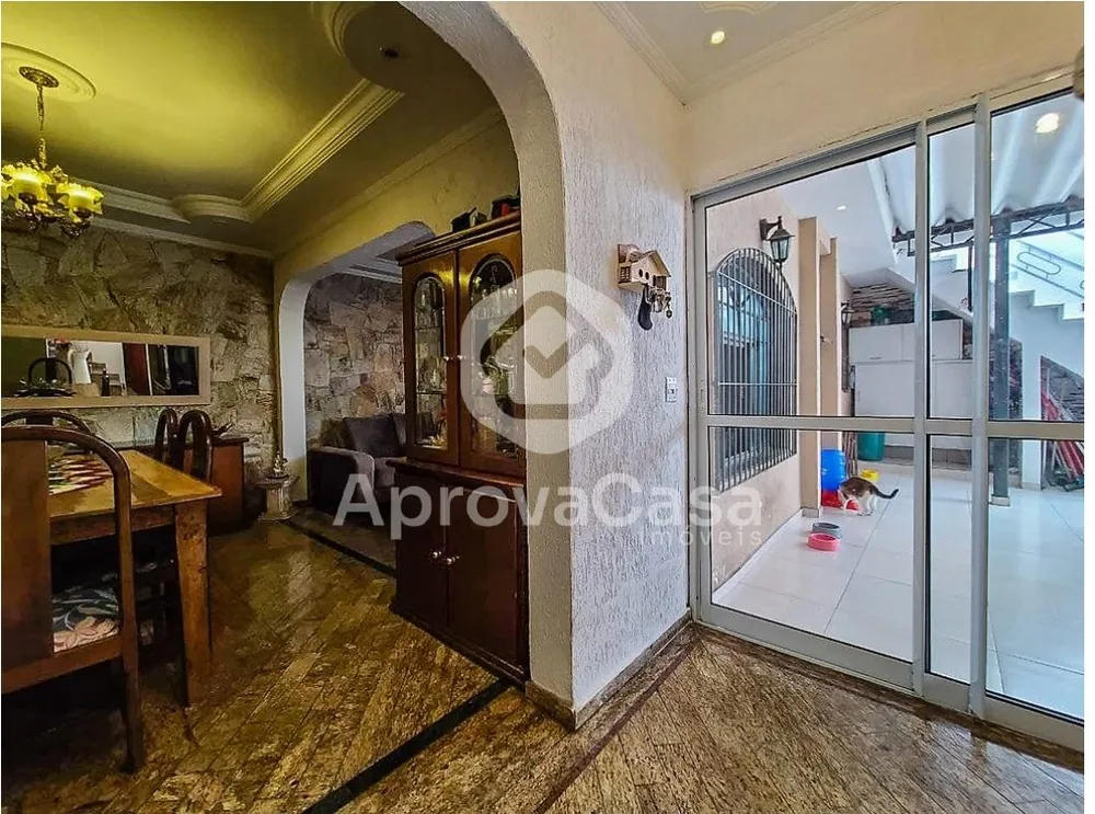 Casa, 5 quartos, 170 m² - Foto 3