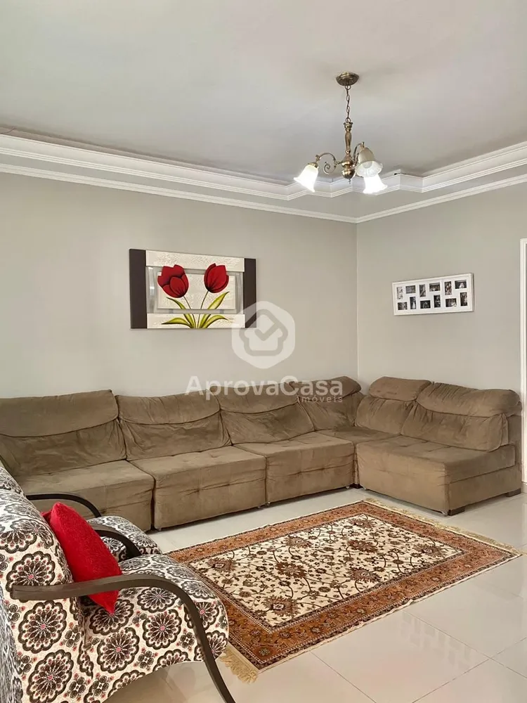 Casa, 3 quartos, 280 m² - Foto 2