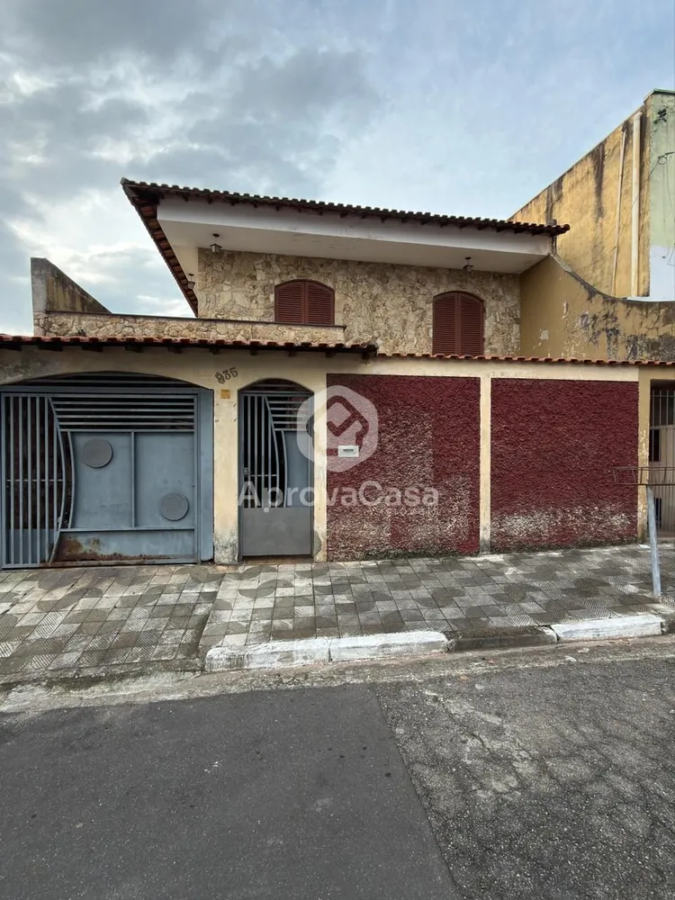 Sobrado, 3 quartos, 250 m² - Foto 1
