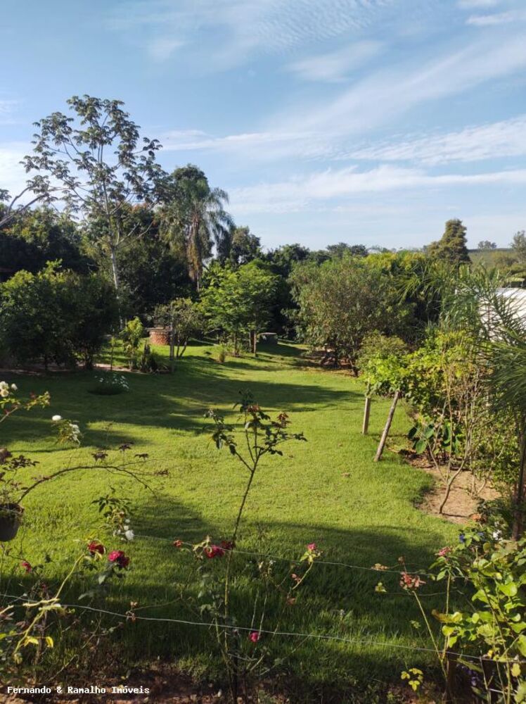 Chácara à venda com 1 quarto, 1050m² - Foto 2