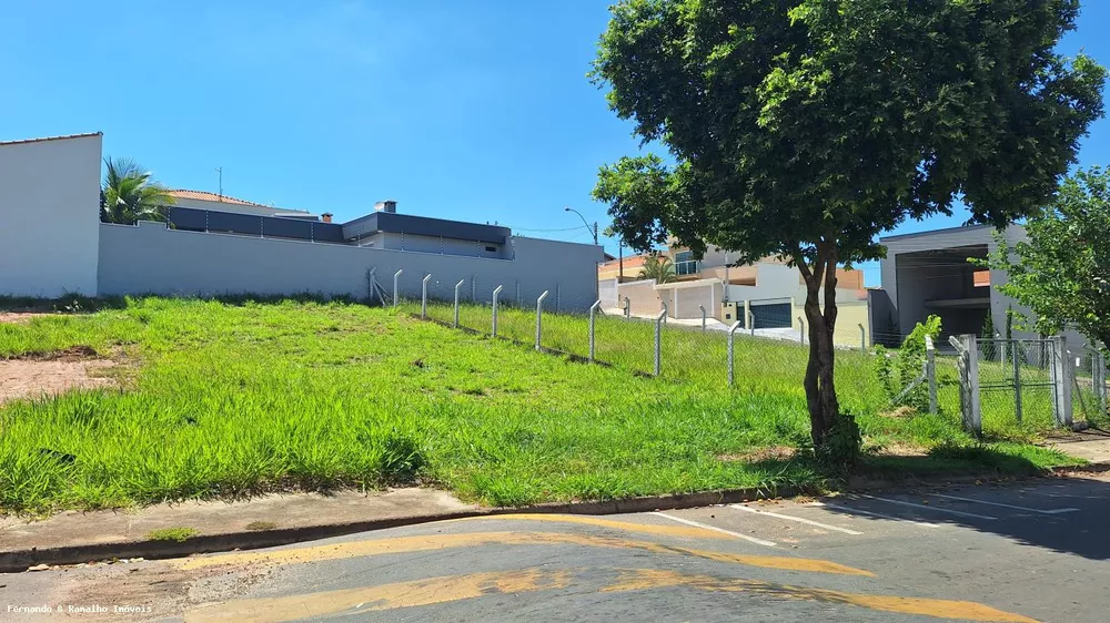 Terreno, 300 m² - Foto 1