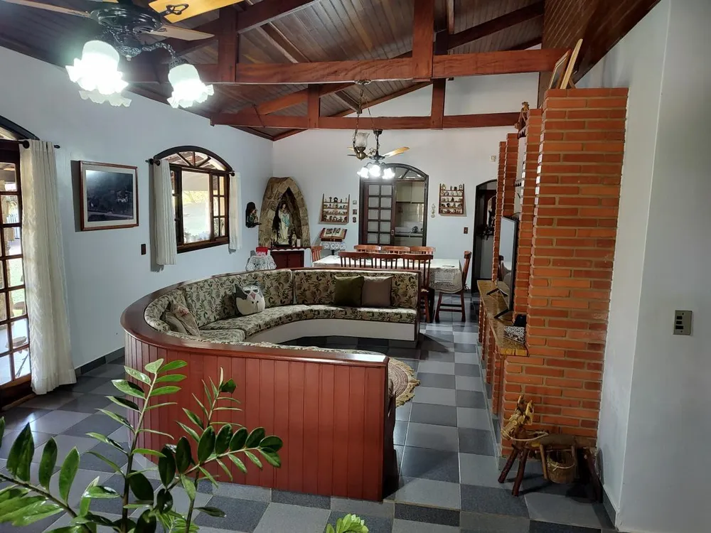 Chácara, 6 quartos, 6181 m² - Foto 1