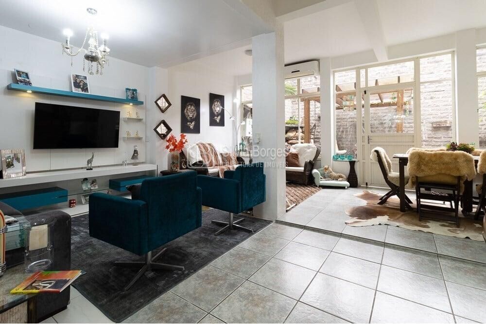 Sobrado à venda com 3 quartos, 190m² - Foto 2