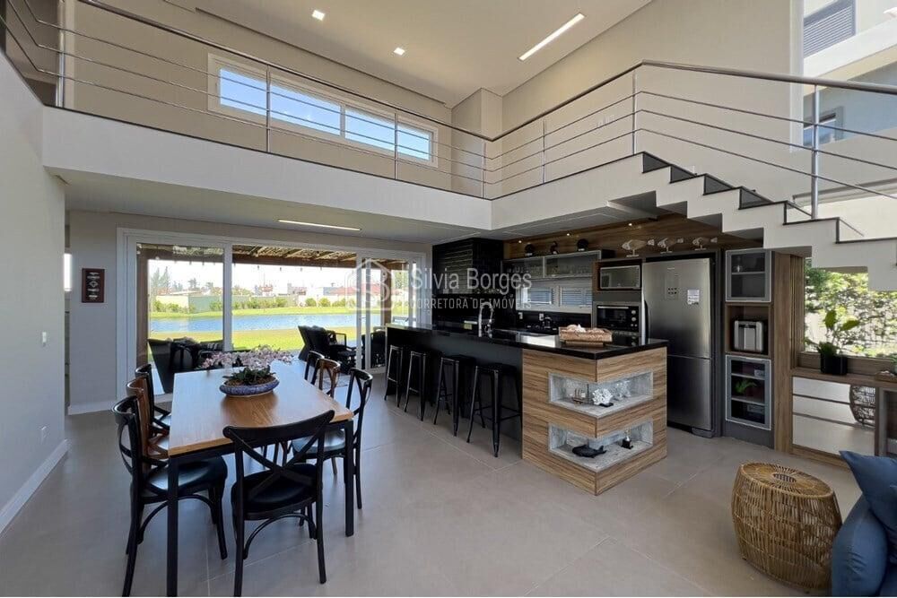 Casa, 4 quartos, 267 m² - Foto 4