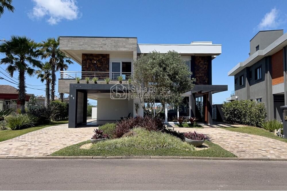 Casa, 4 quartos, 267 m² - Foto 1