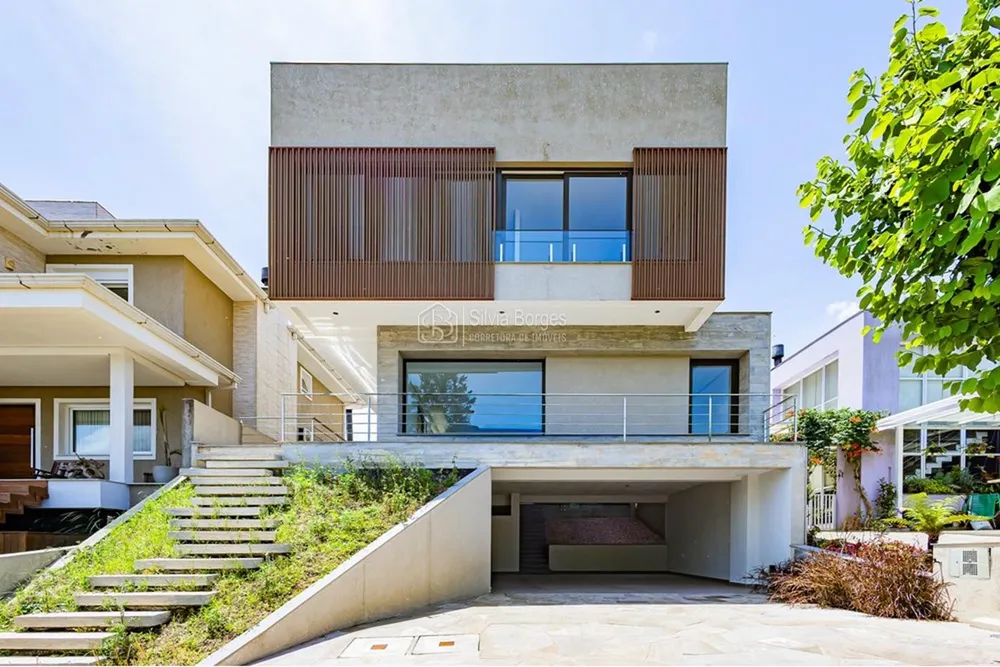Sobrado, 3 quartos, 327 m² - Foto 1