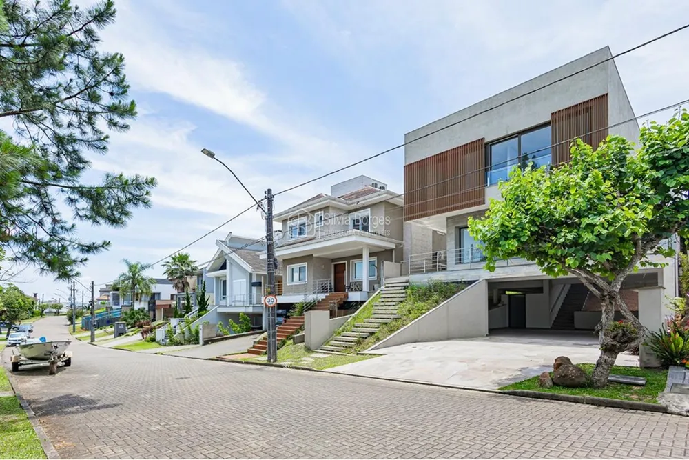 Sobrado, 3 quartos, 327 m² - Foto 2