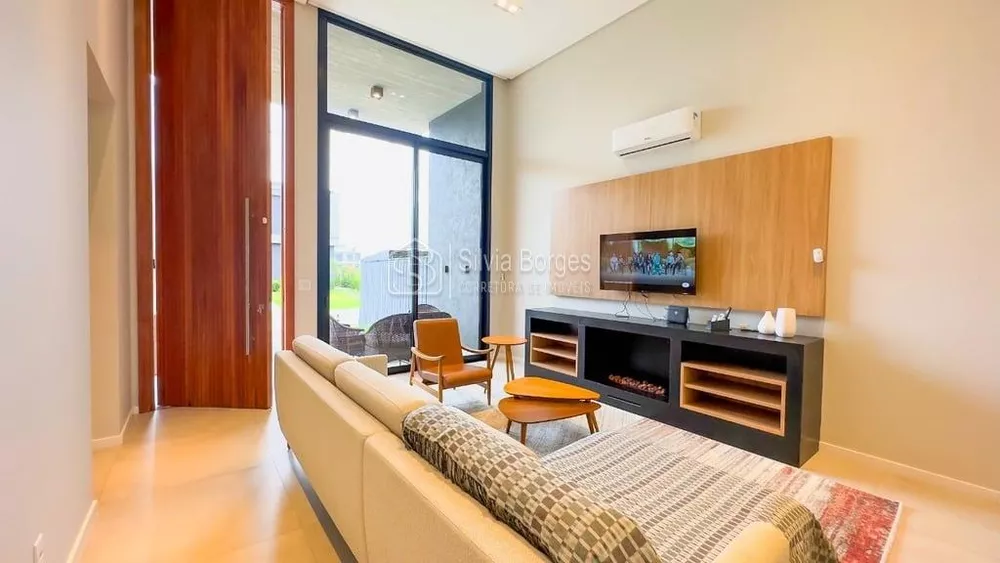 Casa à venda com 4 quartos, 250m² - Foto 6