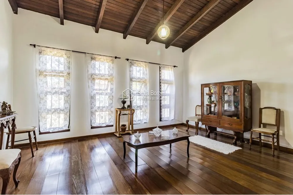 Casa, 3 quartos, 235 m² - Foto 2