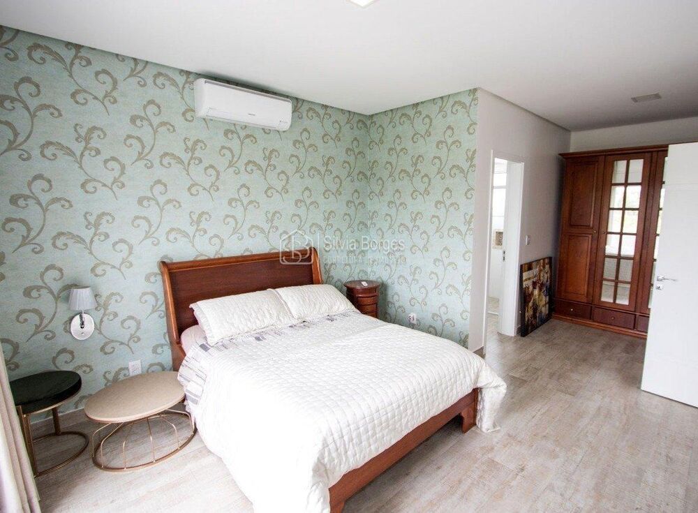 Sobrado à venda com 4 quartos, 487m² - Foto 2