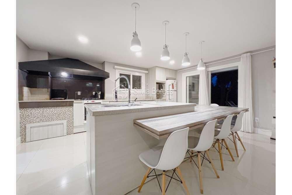 Casa, 3 quartos, 201 m² - Foto 4