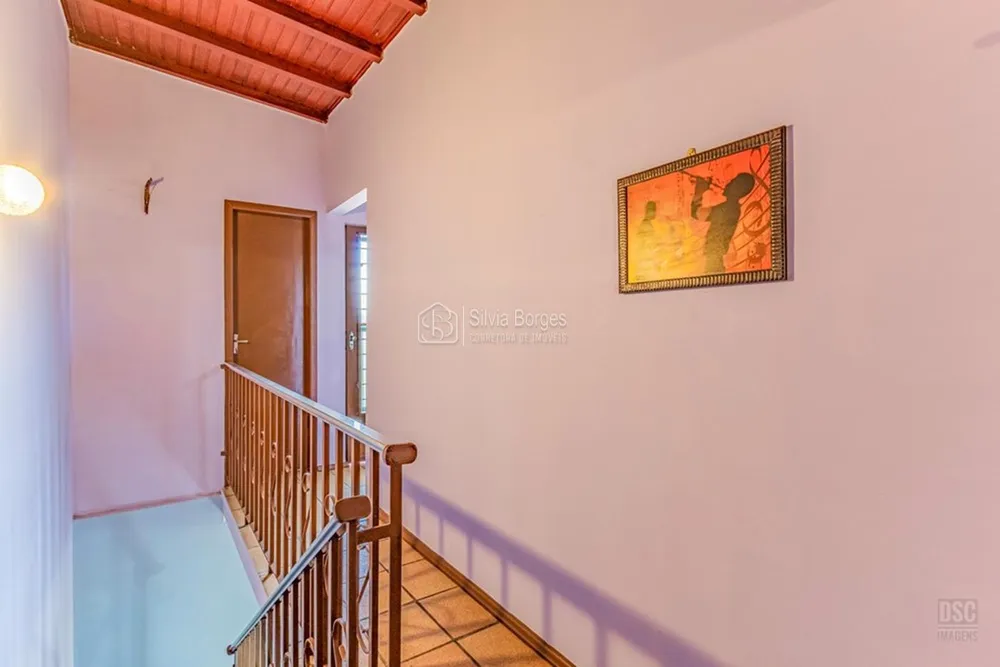 Casa, 5 quartos, 131 m² - Foto 1