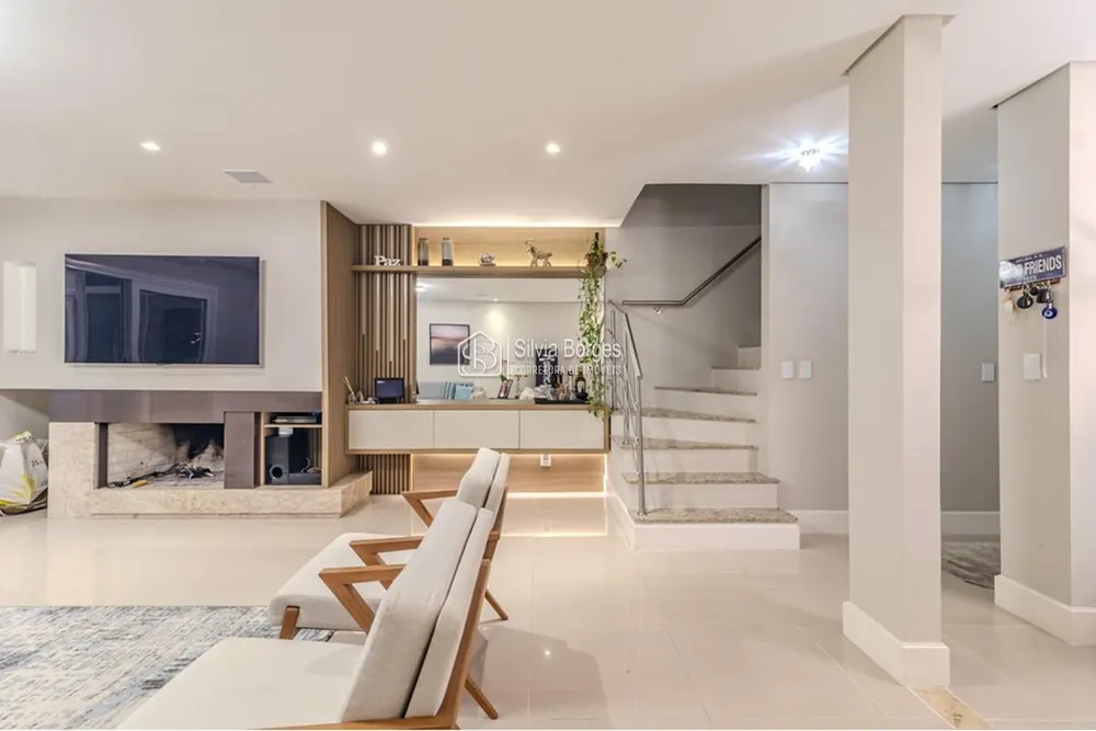 Sobrado, 4 quartos, 190 m² - Foto 1