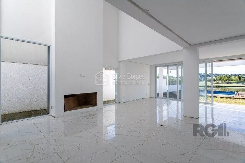 Sobrado à venda com 3 quartos, 297m² - Foto 2