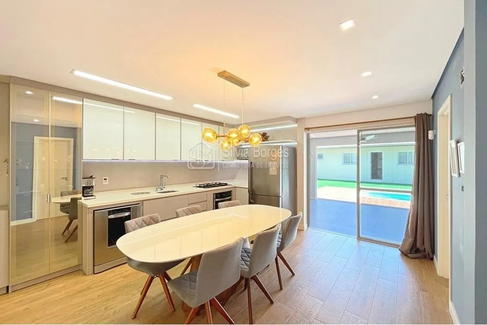 Casa, 4 quartos, 207 m² - Foto 4