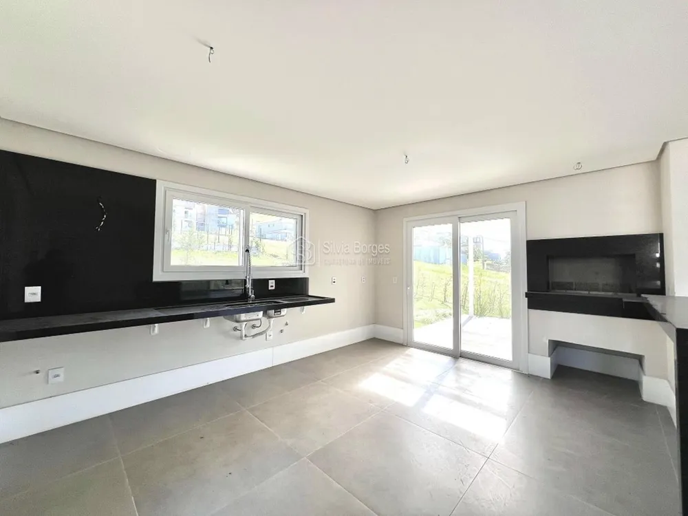 Sobrado, 4 quartos, 375 m² - Foto 2