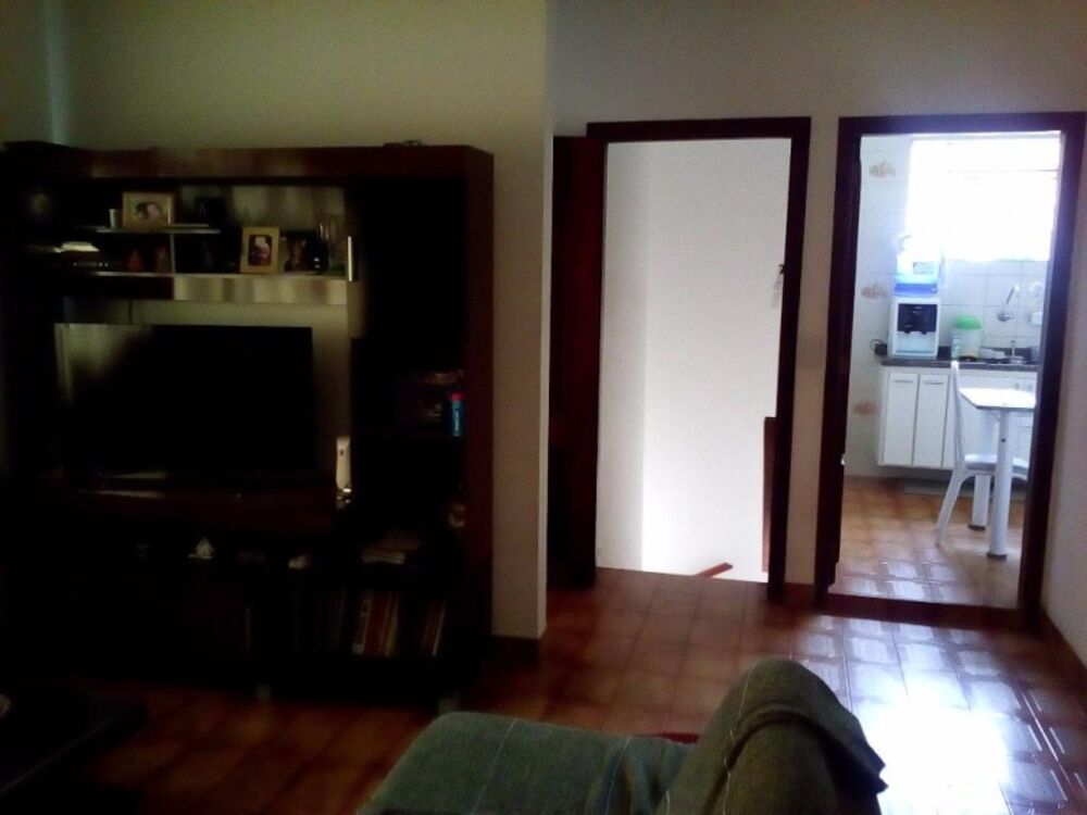 Casa à venda com 2 quartos, 400m² - Foto 5