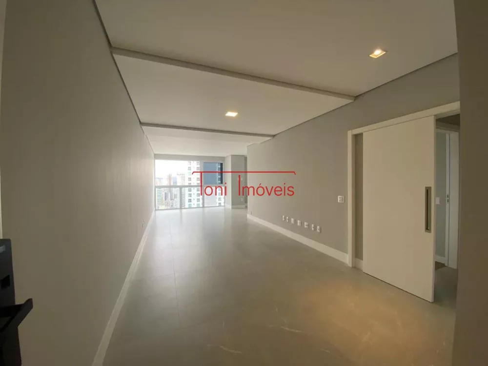 Apartamento à venda com 4 quartos, 143m² - Foto 5