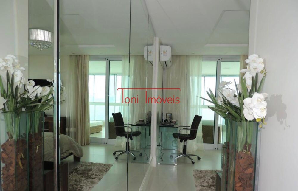 Apartamento, 4 quartos, 272 m² - Foto 1