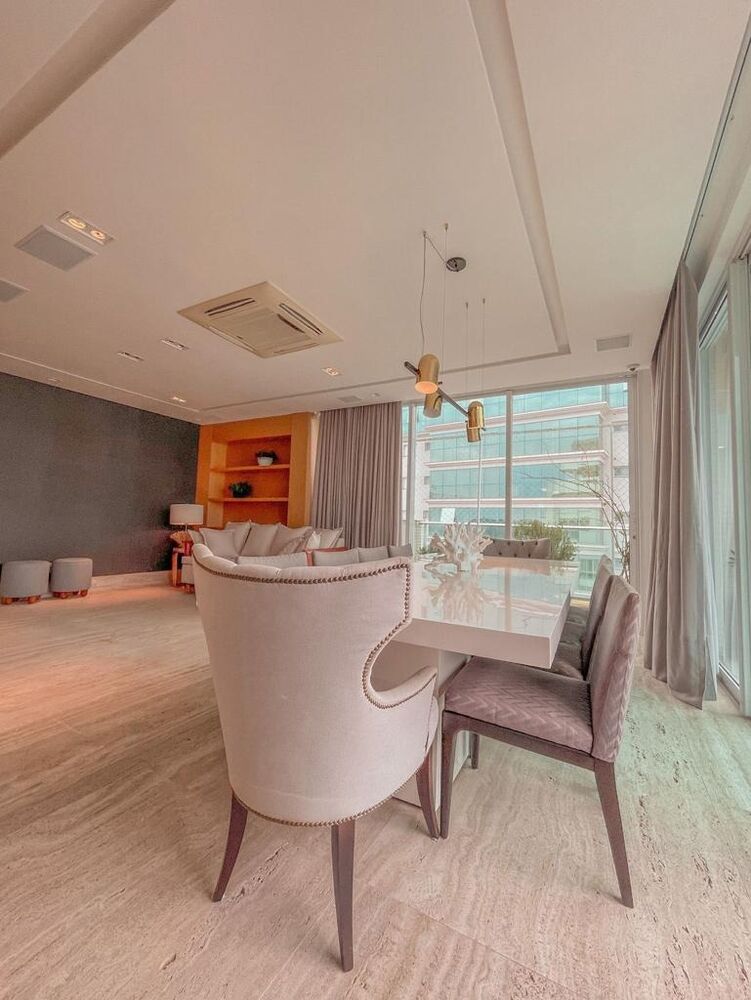 Cobertura, 3 quartos, 251 m² - Foto 6