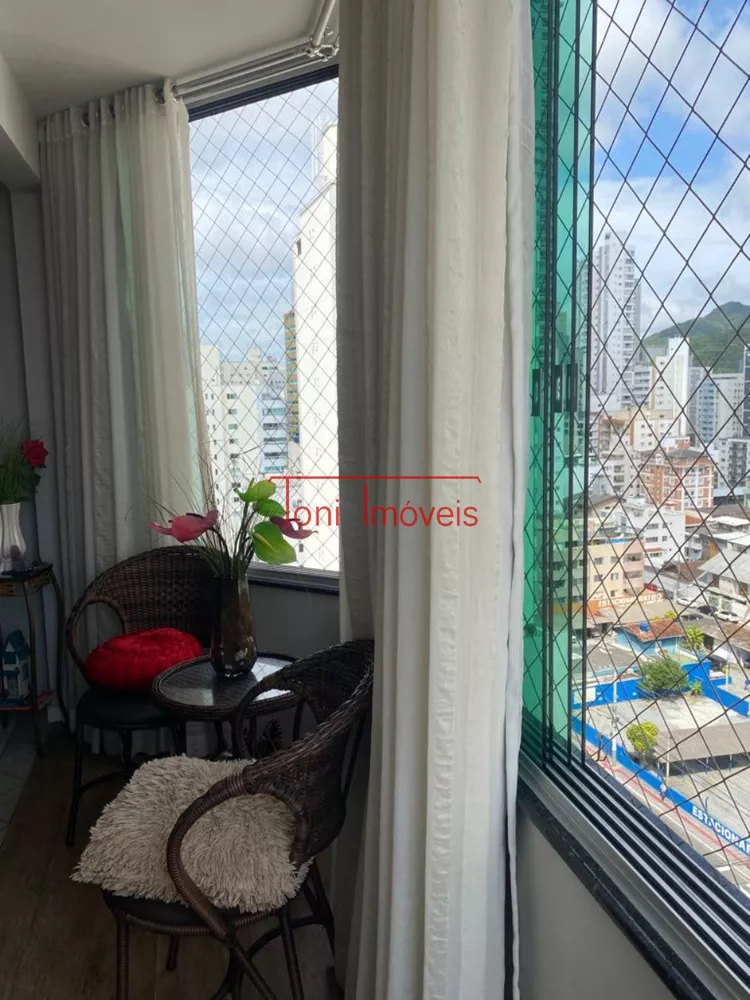 Apartamento à venda com 2 quartos, 96m² - Foto 2